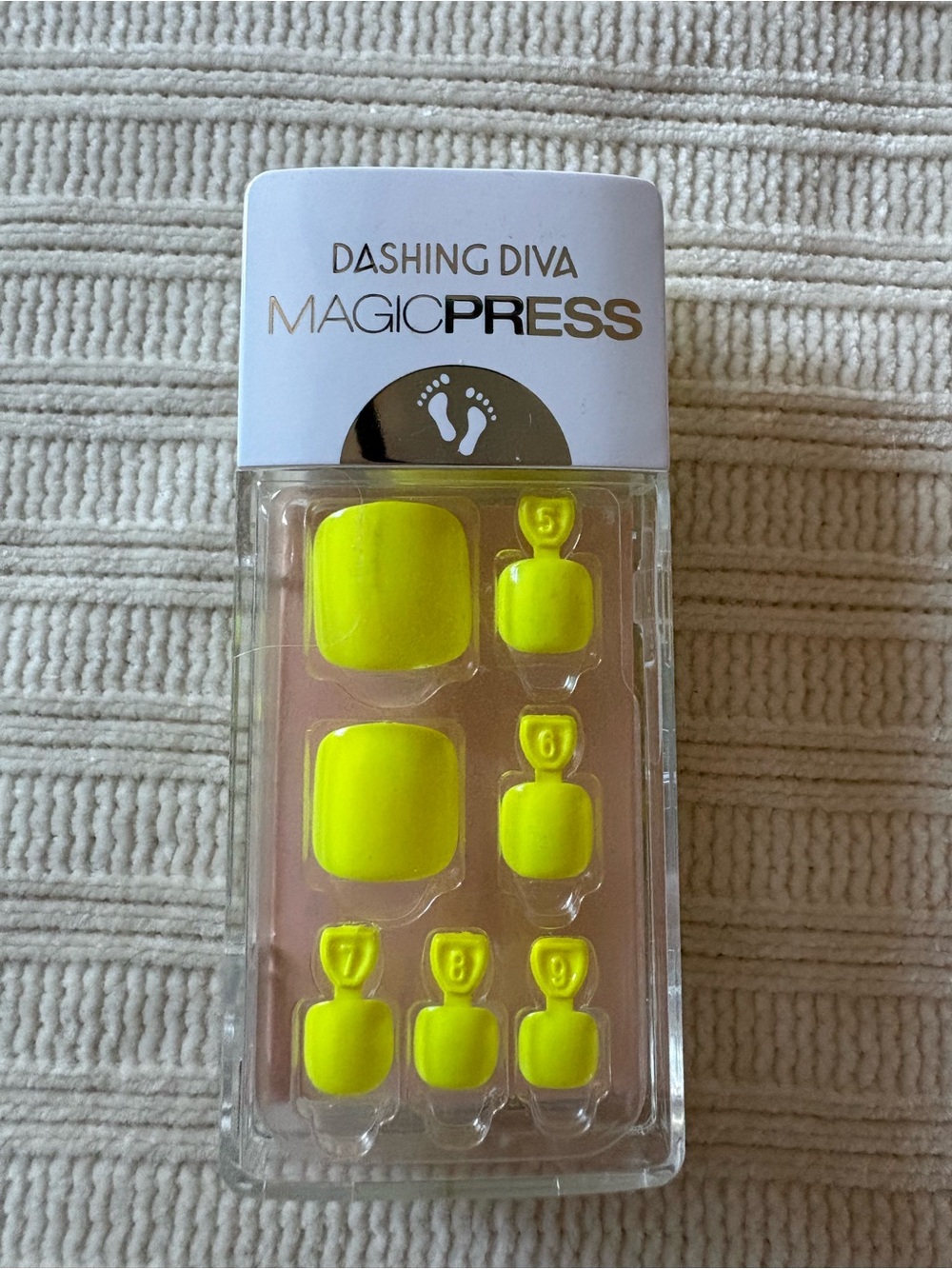 Dashing Diva MagicPress Neon Yellow Press-On Toe Nails